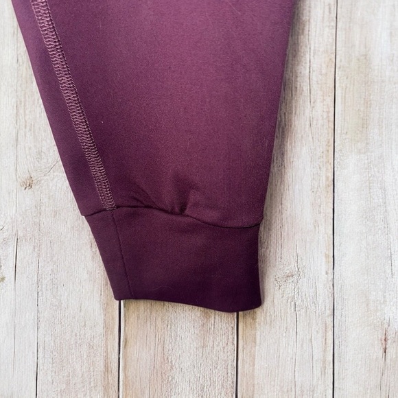 Purple Alphalete leggings with pockets - Small (B1) - Picture 2 of 6